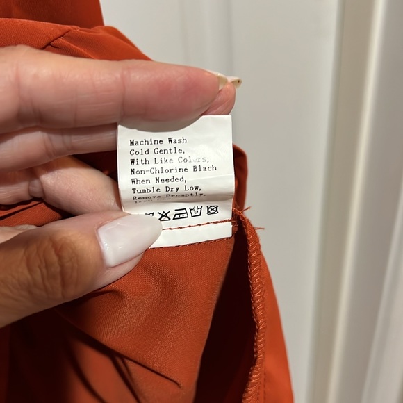 Rust colored tiered dress - Picture 6 of 7